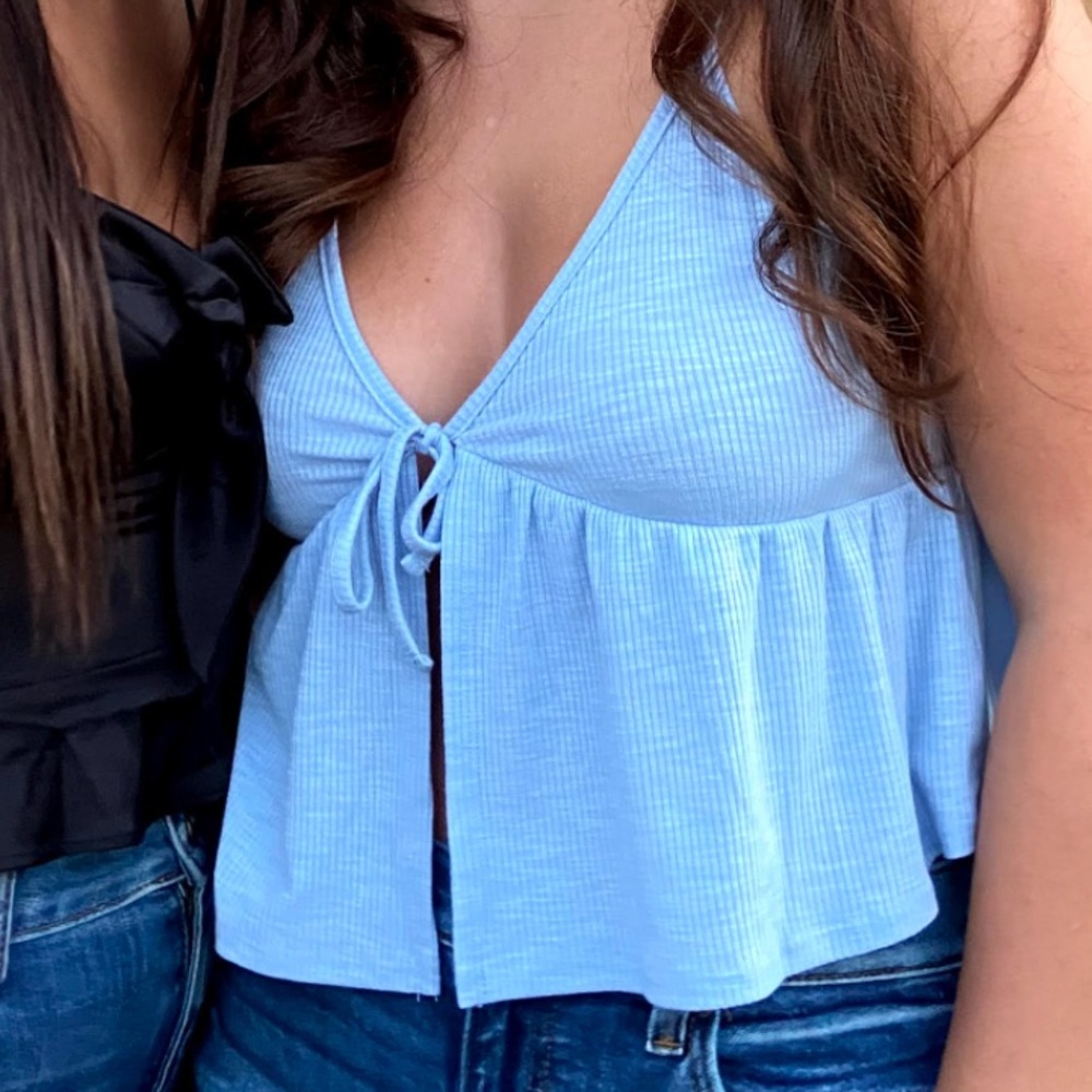 garage light blue tied cami tank crop top medium